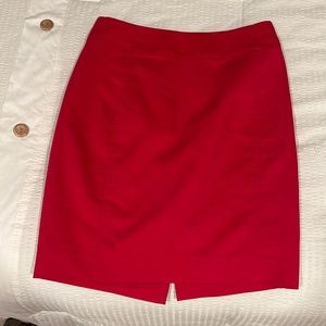 Fuscia pencil skirt